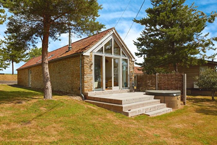 2 Bedroom Property For Sale In Saxon Maybank, Bradford Abbas, Sherborne, DT9