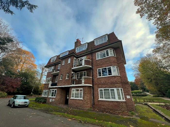 2 Bedroom Flat To Rent In London Road, Brighton, East Sussex BN1