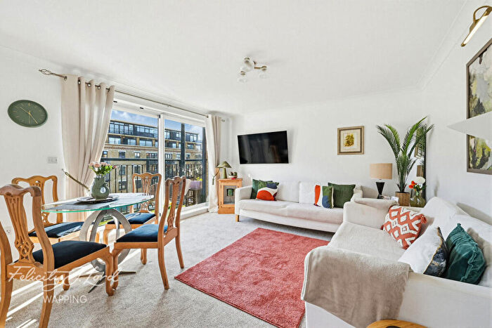 2 Bedroom Apartment To Rent In Candle Street, London, E1