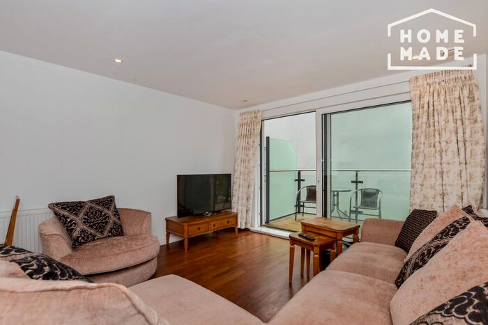 2 Bedroom Flat To Rent In Wharf Street, London, SE8
