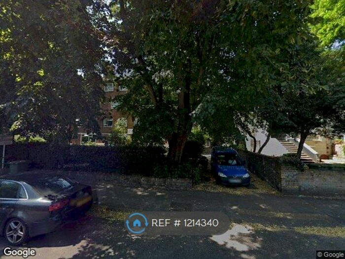 3 Bedroom Flat To Rent In St Mary's Road, London, SE15