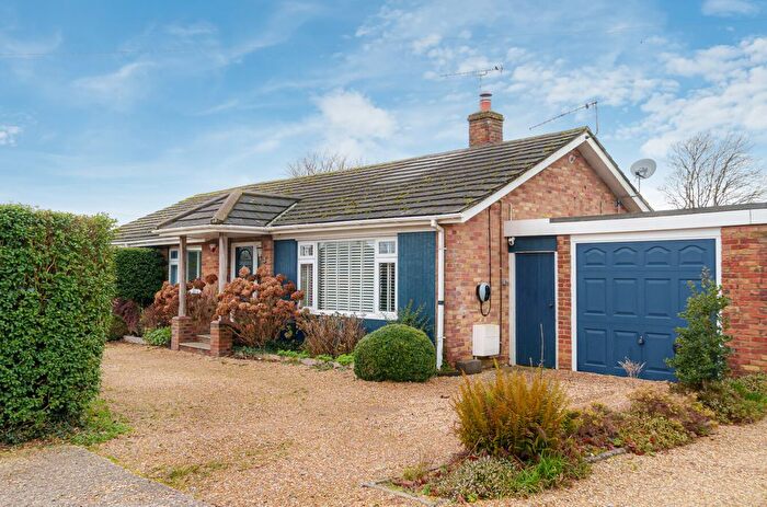 4 Bedroom Bungalow For Sale In Blackberry Lane, Four Marks, Alton, Hampshire, GU34
