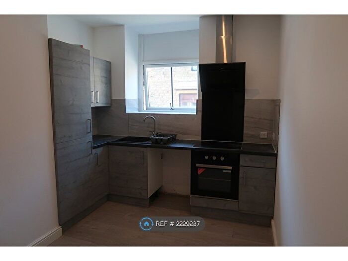 1 Bedroom Flat To Rent In Keighley, Keighley, BD21