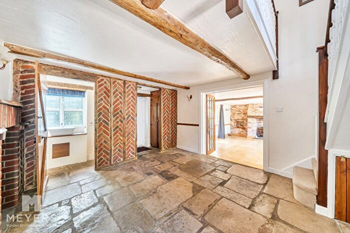 4 Bedroom Detached House For Sale In Knoll Lane, Wimborne, BH21
