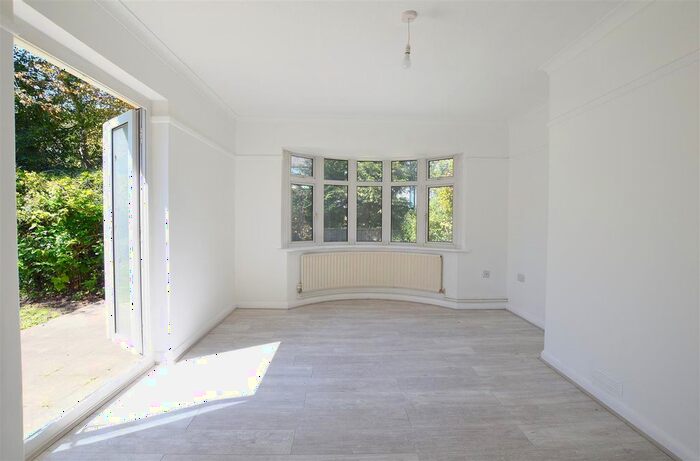 3 Bedroom Detached Bungalow To Rent In Grasmere Road, Lightwater, GU18