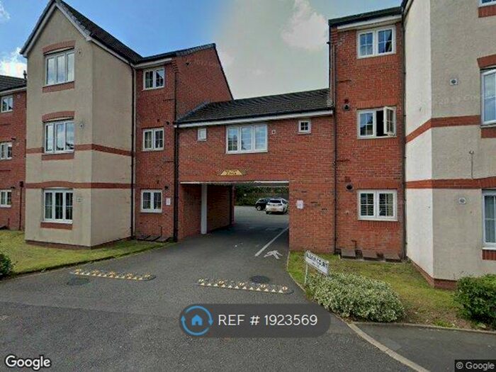 2 Bedroom Flat To Rent In Ruskin Court, Farnworth, Bolton, BL4