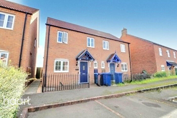 3 Bedroom Semi-Detached House For Sale In Hancock Drive, Bardney, LN3