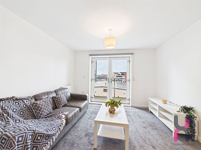 2 Bedroom Flat To Rent In Spinner House, A Elmira Way, Salford, M5