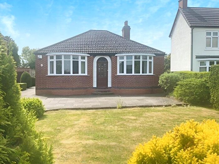 3 Bedroom Bungalow For Sale In Burton Road, Midway, Swadlincote, Derbyshire, DE11
