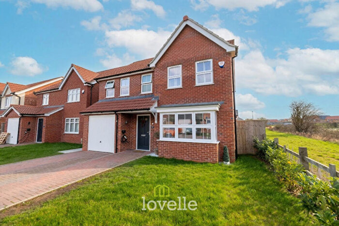 4 Bedroom Detached House For Sale In Bramley Close, Scartho Top, Grimsby, DN33