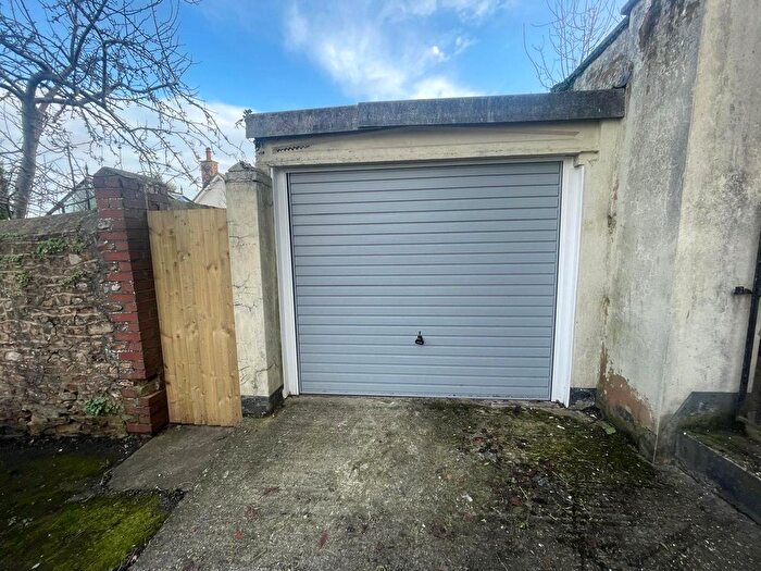 Property To Rent In Garage, Colyton, Devon, EX24