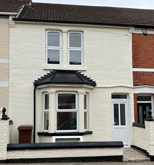 3 Bedroom Terraced House To Rent In Chester Road, Gillingham, ME7