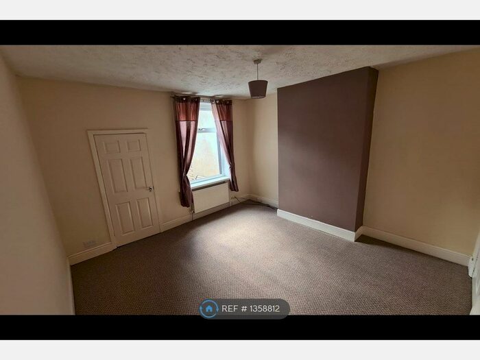 3 Bedroom Terraced House To Rent In Brunshaw Road, Burnley, BB10
