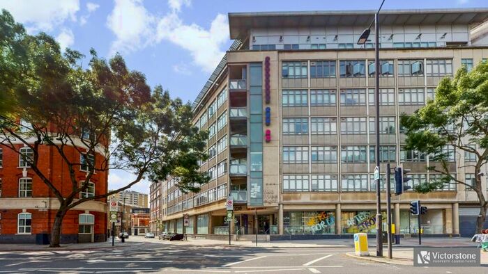 1 Bedroom Apartment To Rent In Lawrence House, City Road, Clerkenwell, London, EC1V