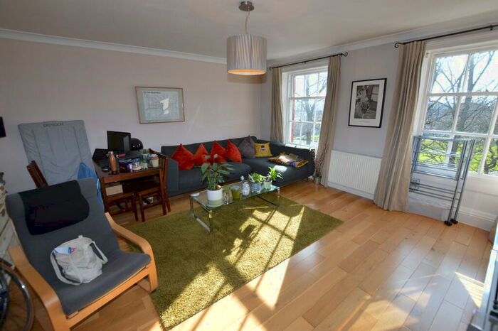 2 Bedroom Apartment To Rent In Hanover Square, LS3