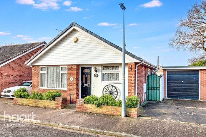 2 Bedroom Detached Bungalow For Sale In Westcott Close, Clacton-On-Sea, CO16