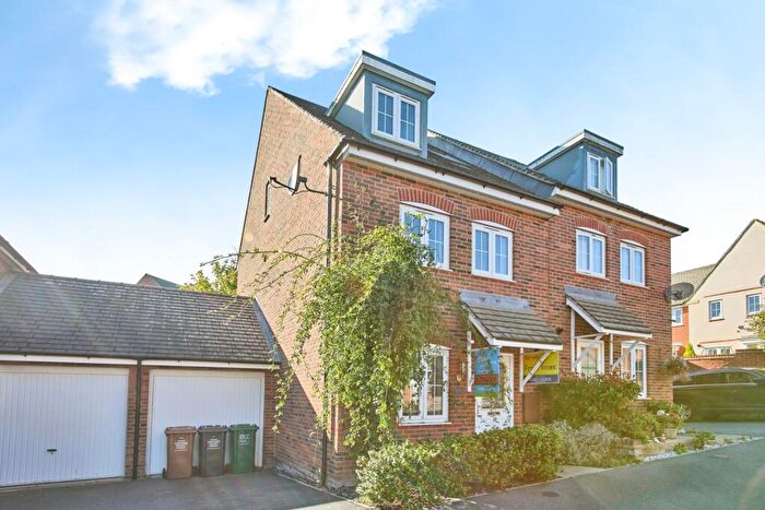 3 Bedroom Semi-Detached House For Sale In Hope Way, Church Gresley, Swadlincote, Derbyshire, DE11