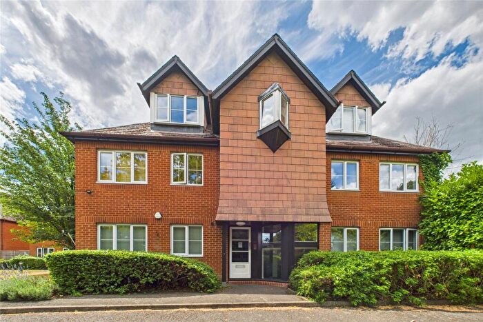 2 Bedroom Apartment For Sale In Shinfield Road, Reading, Berkshire, RG2