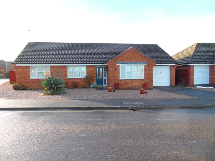3 Bedroom Detached Bungalow For Sale In Grebe Close, Sutton Bridge, Spalding, Lincolnshire, PE12