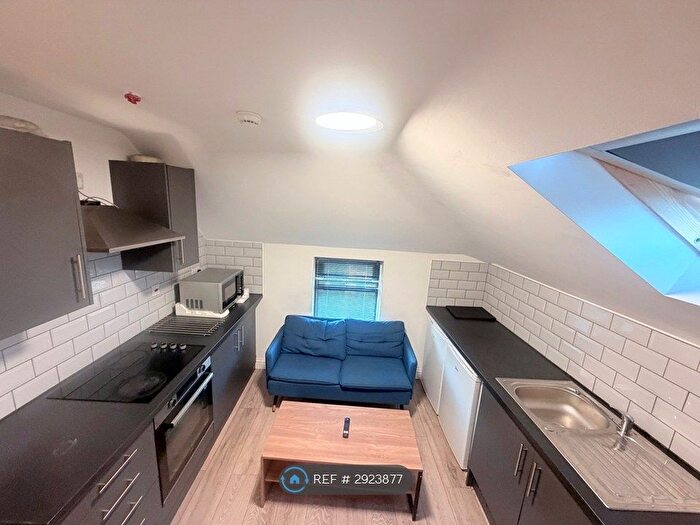 1 Bedroom Flat To Rent In Crwys Road, Cardiff, CF24