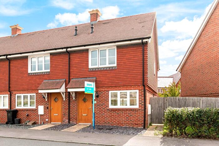 2 Bedroom End Of Terrace House For Sale In Barford Drive, Wokingham, RG40