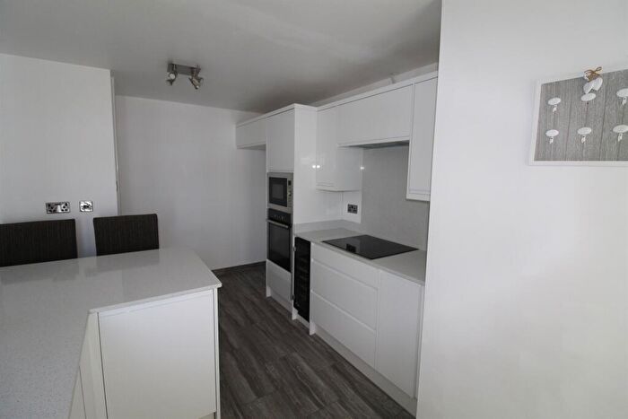 3 Bedroom Semi-Detached Bungalow For Sale In Chapelfield Road, Guyhirn, Wisbech, PE13