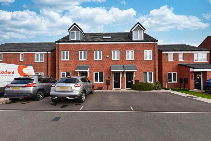 3 Bedroom Town House To Rent In Ruddy Road, Stoke Bardolph, Burton Joyce, NG14