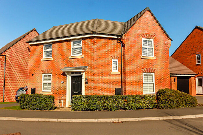 3 Bedroom Detached House For Sale In Packwood Crescent, Earls Barton, Northampton, NN6