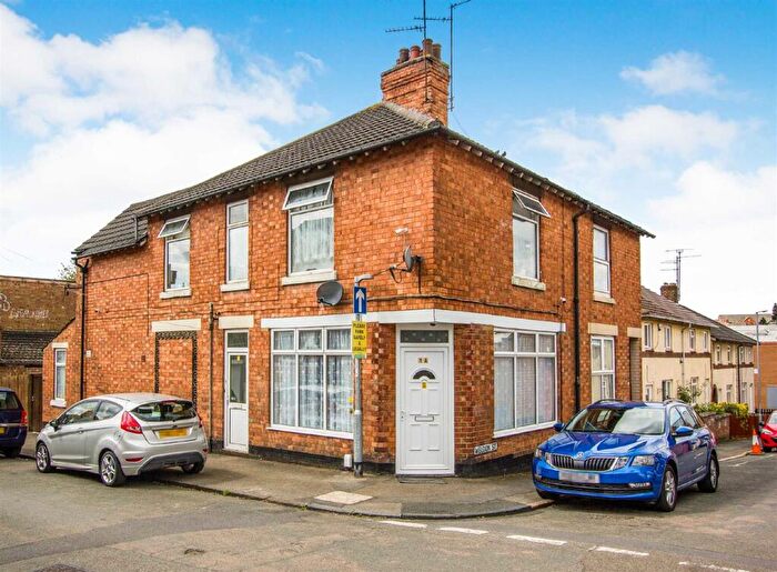 1 Bedroom Apartment To Rent In Scotland Street, Kettering, NN16