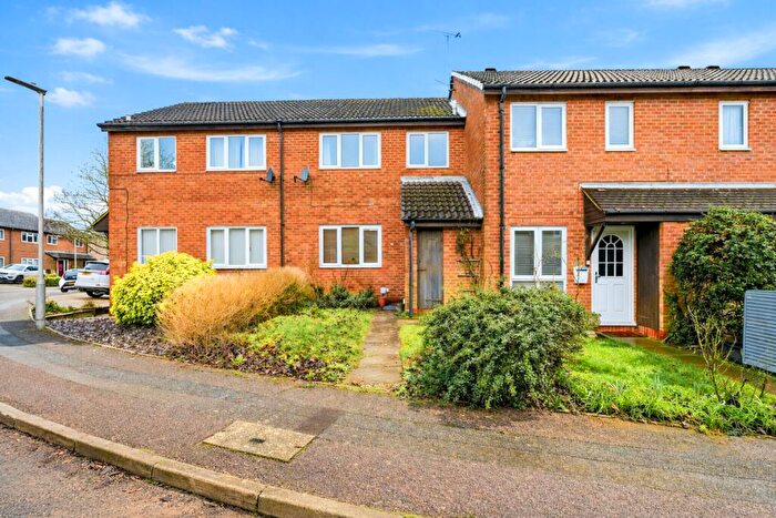 3 Bedroom Terraced House For Sale In Field Close, Sandridge, St. Albans, Hertfordshire, AL4