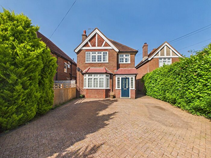 3 Bedroom Detached House For Sale In Chartridge Lane, Chesham, Buckinghamshire, HP5