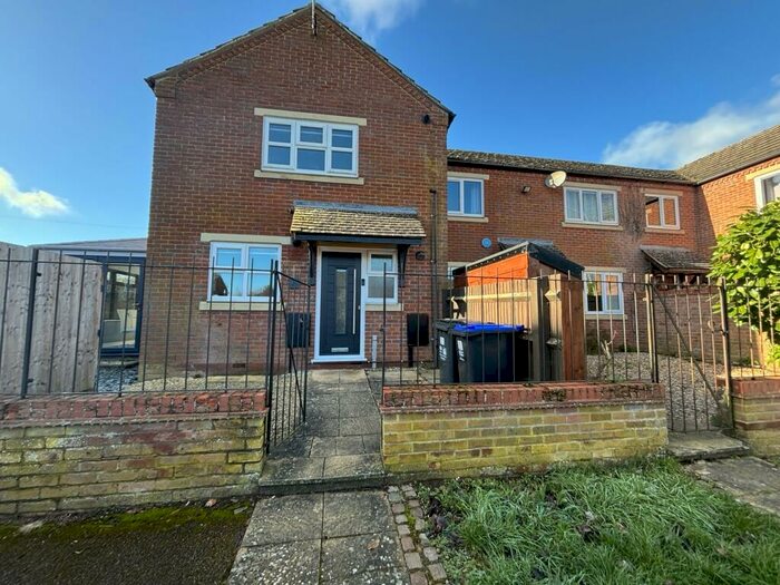 3 Bedroom House To Rent In Walkers Acre, Walgrave, Northampton, NN6