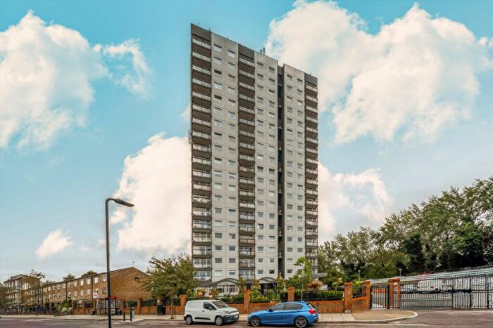 1 Bedroom Flat To Rent In Daubeney Road, Clapton, E5