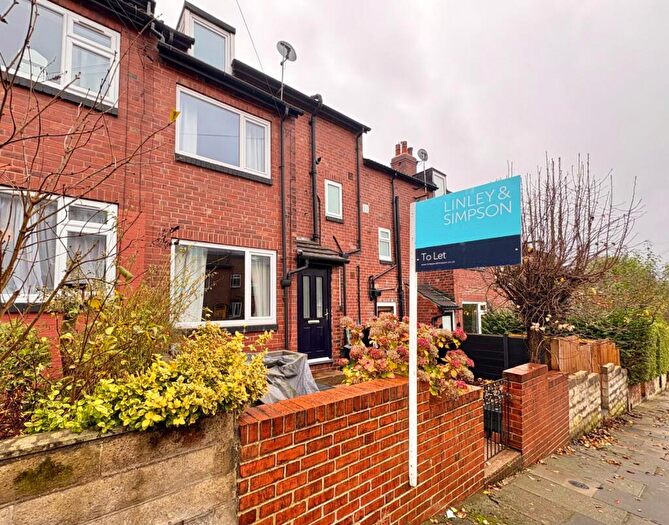 3 Bedroom Terraced House For Sale In Norman View, Leeds, Kirkstall, LS5