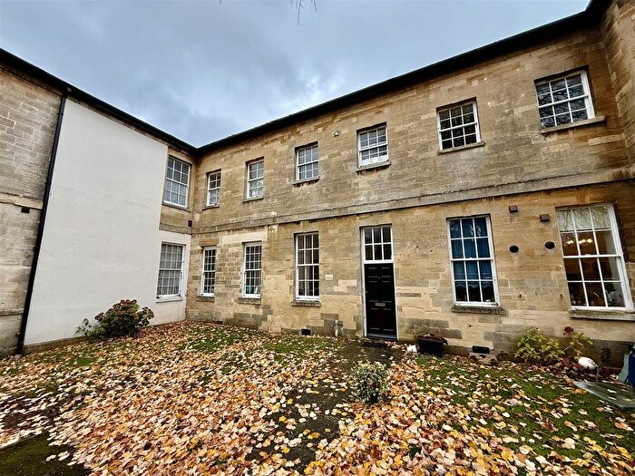 2 Bedroom Terraced House For Sale In Thomas Wyatt Road, Devizes, SN10