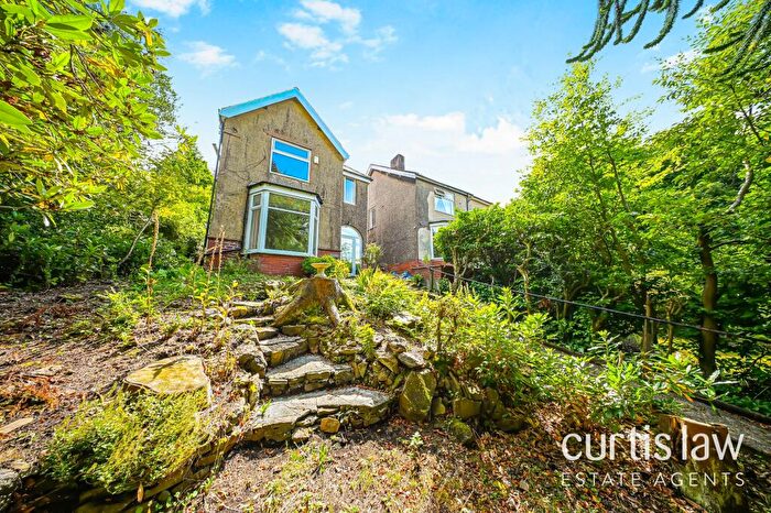 3 Bedroom Detached House For Sale In Lammack Road, Blackburn, BB1