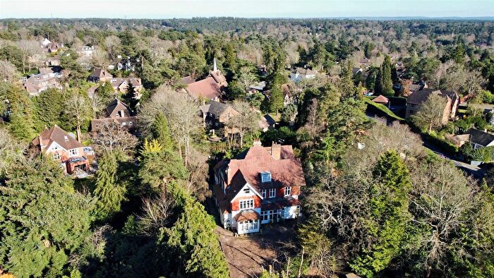 3 Bedroom Flat For Sale In Church Hill, Camberley, GU15