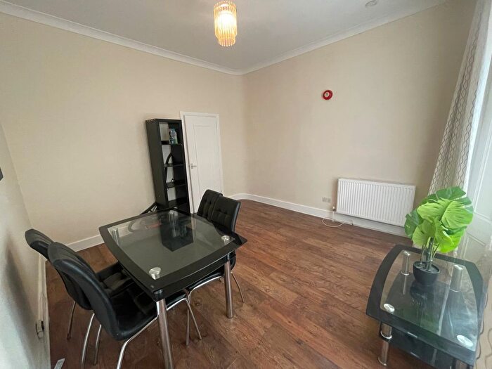 1 Bedroom Flat To Rent In The Grove, Isleworth, TW7