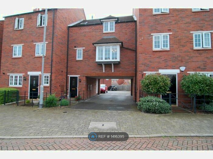 2 Bedroom Maisonette To Rent In Willow Road, Loughborough, LE12