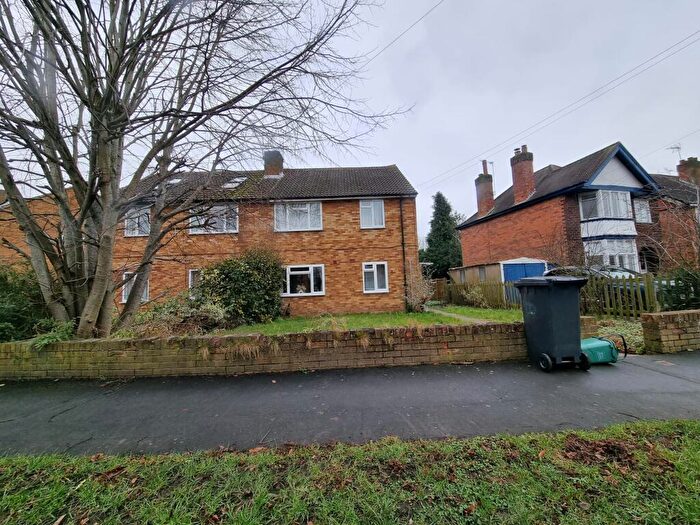 2 Bedroom Flat To Rent In Acacia Road, Leamington Spa, CV32