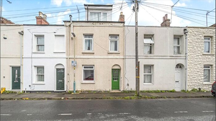 3 Bedroom Terraced House To Rent In Brunswick Street, Cheltenham, Gloucestershire, GL50