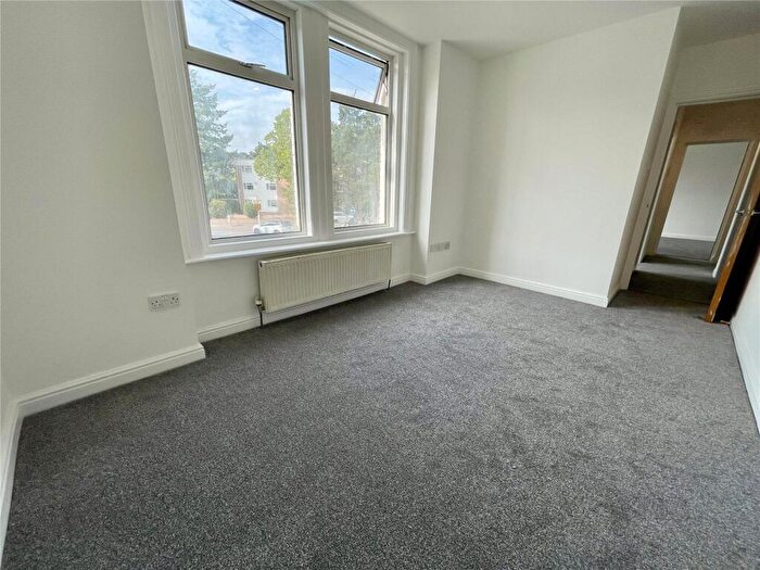 2 Bedroom Apartment To Rent In Alum Chine Road, Bournemouth, Dorset, BH4
