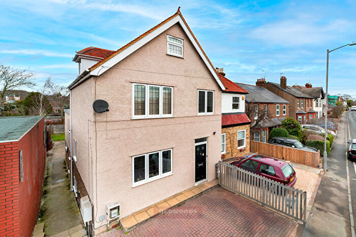 2 Bedroom Flat To Rent In Burnham, SL1