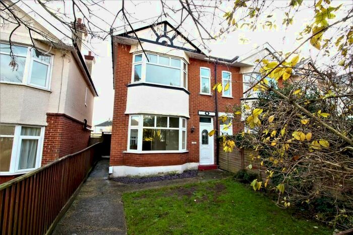 3 Bedroom Property To Rent In Christchurch Road, Boscombe, Bournemouth BH7