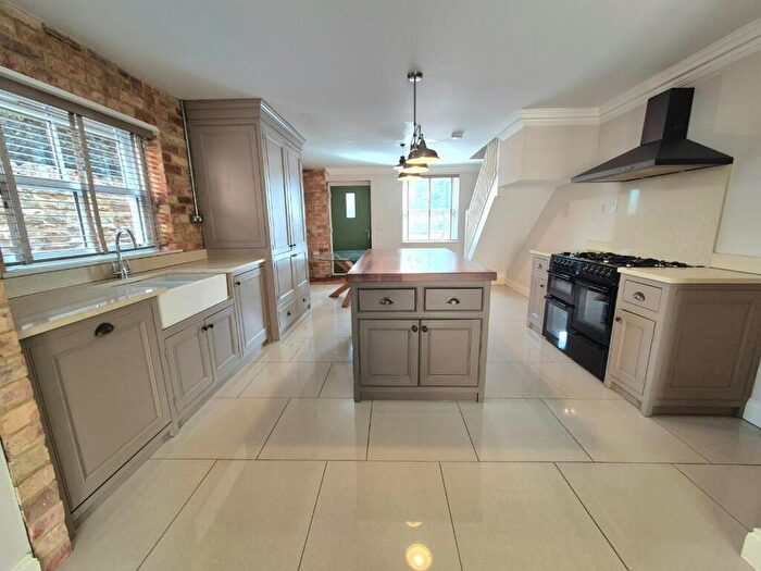 3 Bedroom End Of Terrace House To Rent In Moulton, Northampton, NN3