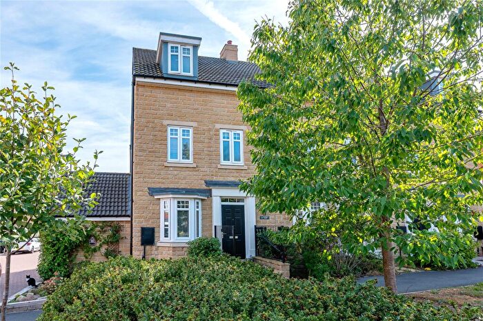 4 Bedroom Semi-Detached House For Sale In Montagu Close, Wetherby, LS22