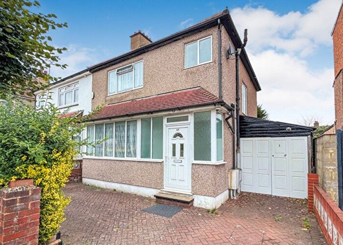 3 Bedroom Property For Sale In Heming Road, Edgware, HA8