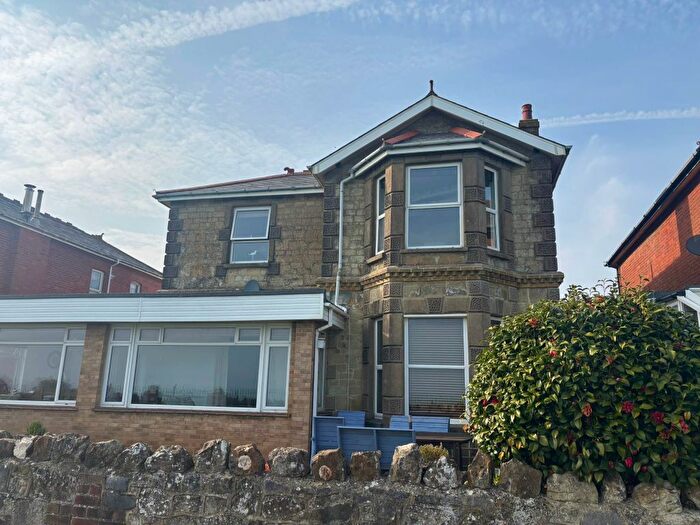 2 Bedroom Flat To Rent In Cliff Road, Sandown, PO36