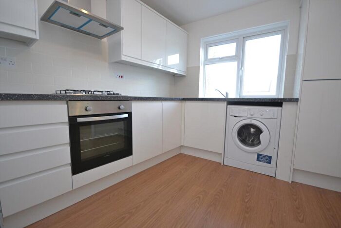 3 Bedroom Maisonette To Rent In High Street West Wickham, BR4