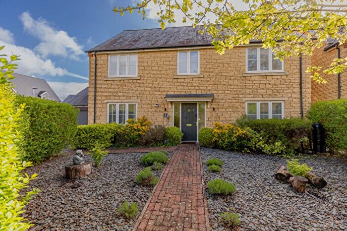 5 Bedroom House For Sale In Storey Mews, Malmesbury, SN16